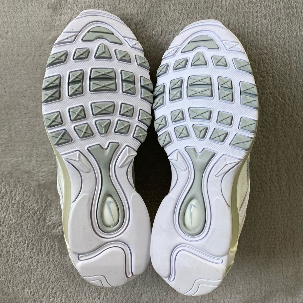 Nike Air Max 97 Women's Sneakers Shoes Size 7.5 Triple White Leather NEW - Picture 9 of 10